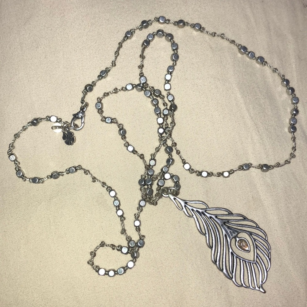 Long fun Lucky brand feather necklace